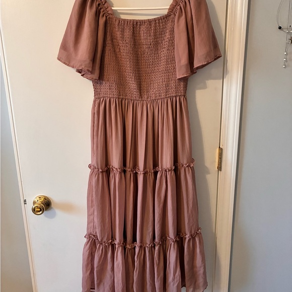 Chic Mauve Maxi Dress with Ruffled Sleeves - Picture 3 of 6